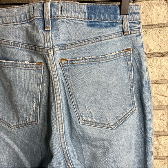 Abercrombie & Fitch Ultra High Rise 90s Straight Jean - Picture 7 of 7